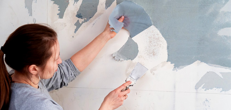 Remove vs. Paint Over Wallpaper: Which Approach is Better?